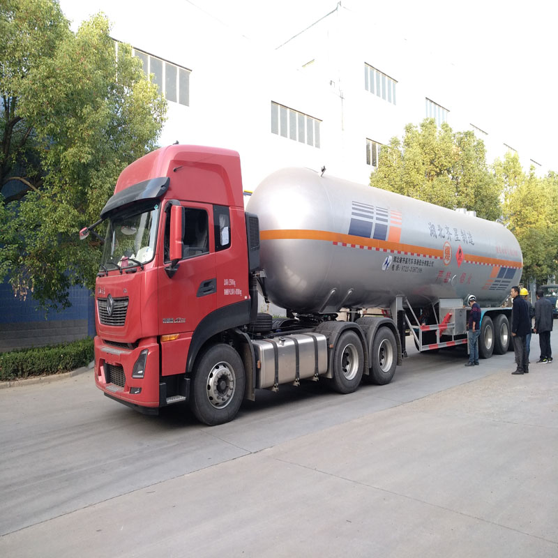 61.9立方液化气槽车 LPG运输车湖北齐星压力容器进出口供应图片