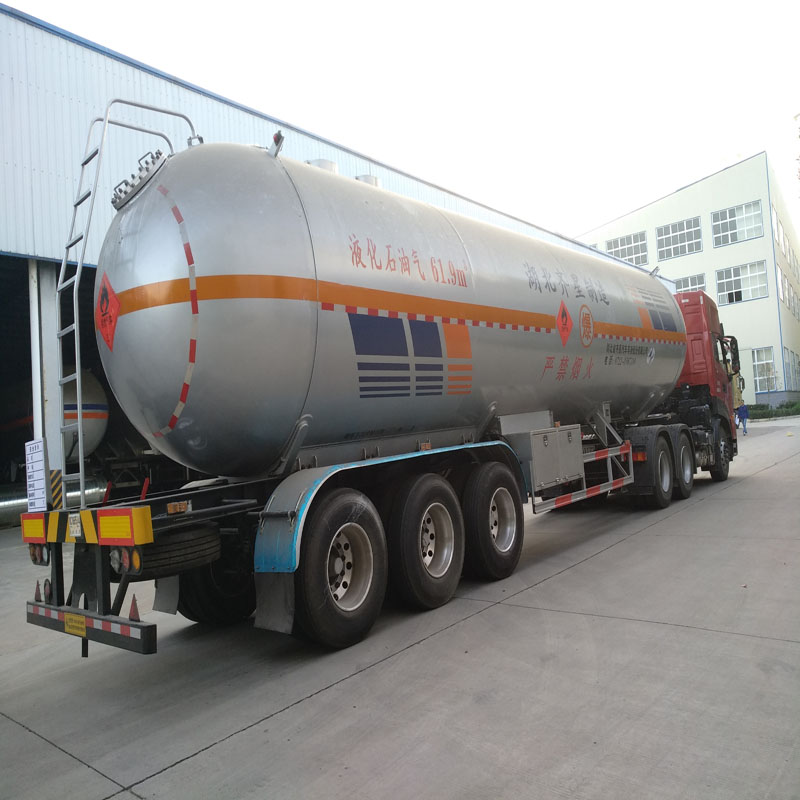 61.9立方液化气槽车 LPG运输车湖北齐星压力容器进出口供应图片